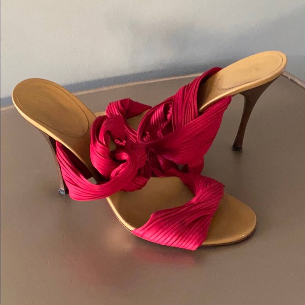 Gucci Ribbon Wrap Heels